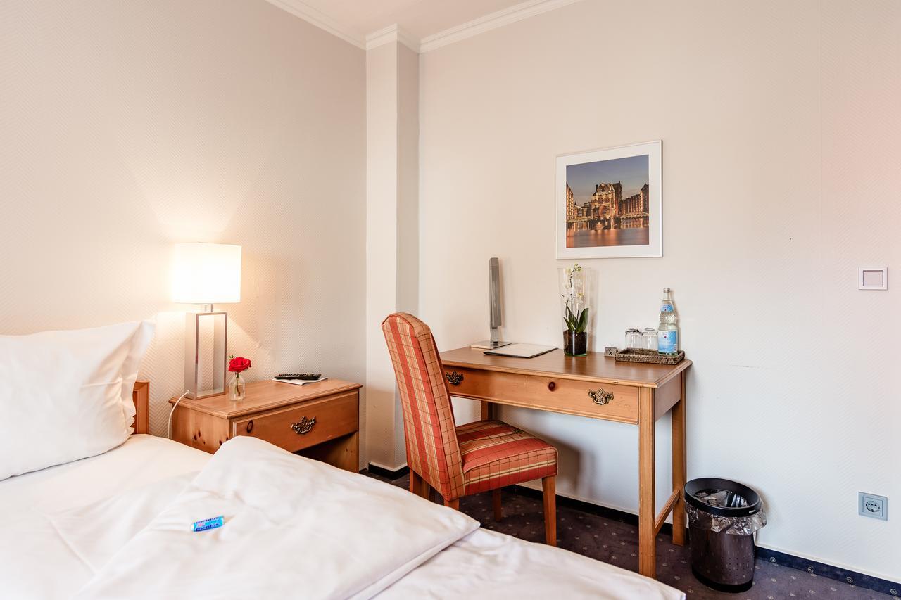 Budget By Zeppelin Hotel Hamburg Exterior photo